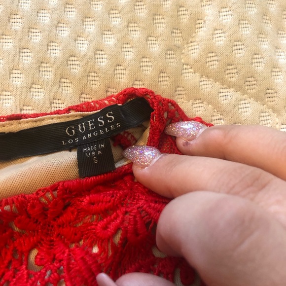 Guess red lace peplum dress - Picture 3 of 4